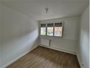 t4 à la location -   08120  BOGNY SUR MEUSE, surface 66 m2 location t4 - UBI482416379